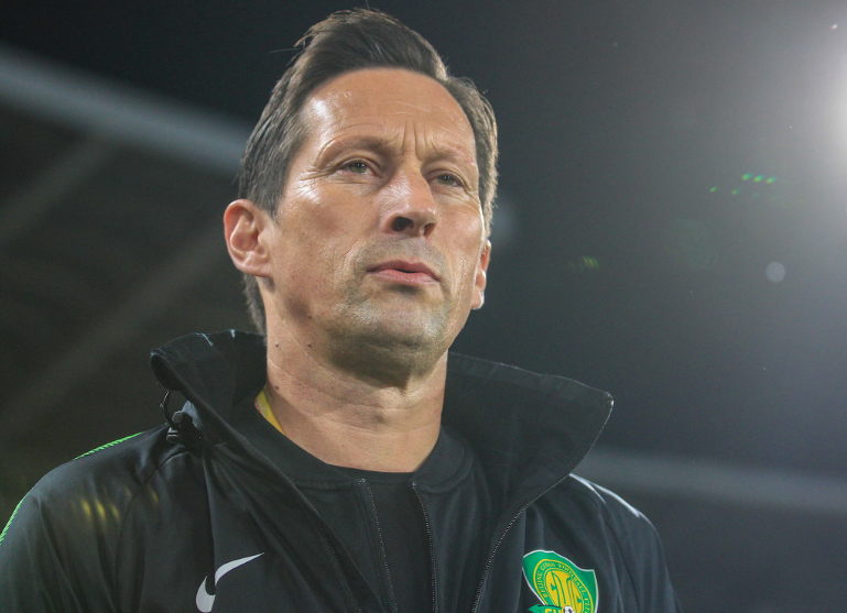 中国男足梦碎：德国名帅将登陆豪门，年薪超3千万！足协无能为力